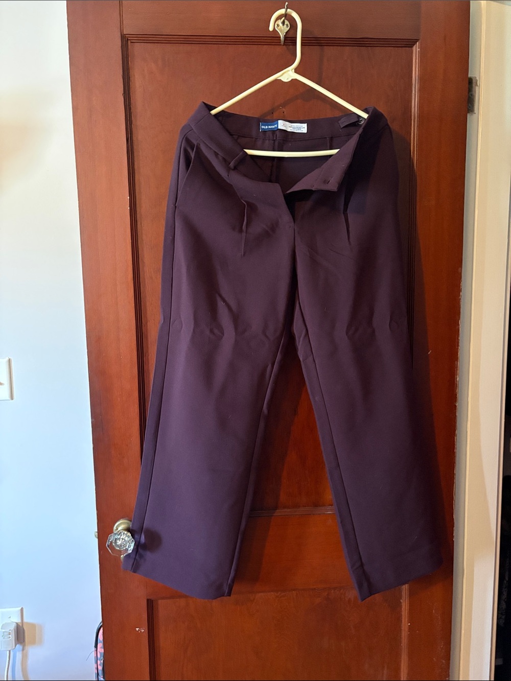 Wide-Leg Pants in Plum